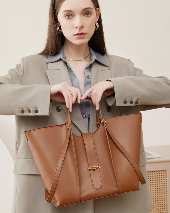 Strict Genuine Leather Chanel-Style Diamond-Chain Bucket Bag, 2025 New High-End Niche Crossbody Shoulder Bag Strict Genuine Leather Chanel-Style Diamond-Chain Bucket Bag, 2025 New High-End Niche Crossbody Shoulder Bag