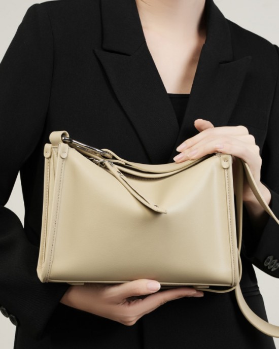 2025 new style women's bag, large capacity crossbody, high-end women's toast bag, commuting shoulder bag, genuine leather women's bag