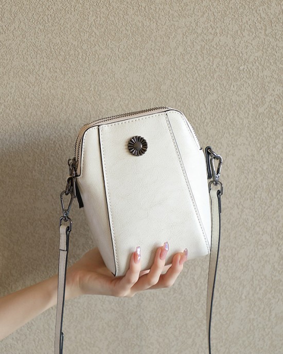 Vegetable tanned cowhide vintage multi-purpose bag for women, 2025 new spring/summer light luxury genuine leather women's bag, large capacity backpack, shoulder bag Vegetable tanned cowhide vintage multi-purpose bag for women, 2025 new spring/summer light luxury genuine leather women's bag, large capacity backpack, shoulder bag