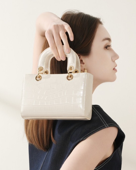 Women's bags, 2025 new Princess Diana bag, genuine leather crossbody bag, commuter cowhide handbag