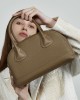 Nice, niche, bowling bags for women, 2025 summer new women's bags, simple single-shoulder bags for casual commuting, crossbody bags. Nice, niche, bowling bags for women, 2025 summer new women's bags, simple single-shoulder bags for casual commuting, crossbody bags.