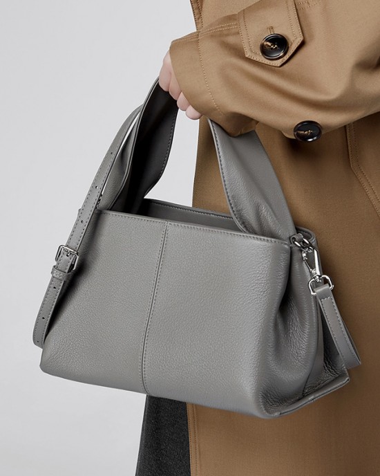 Women's vintage classic, cross-border trade manufacturer, top-grain cowhide, niche, fashionable women's bags. Bags Women's vintage classic, cross-border trade manufacturer, top-grain cowhide, niche, fashionable women's bags. Bags