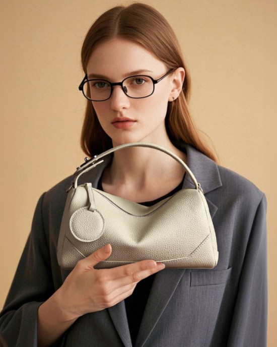 TOGO top-grain cowhide women's bag, fashionable genuine leather cross-border Boston bag, versatile trendy handbag and crossbody bag TOGO top-grain cowhide women's bag, fashionable genuine leather cross-border Boston bag, versatile trendy handbag and crossbody bag