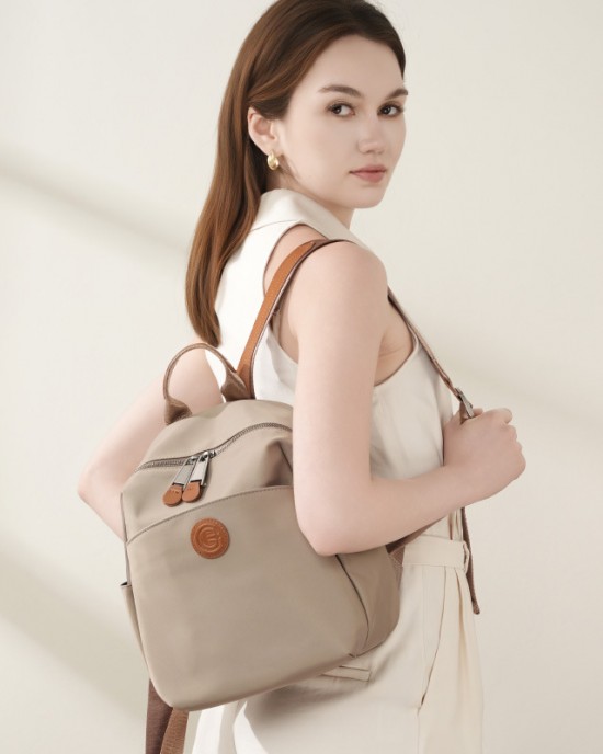 Oxford cloth and cowhide multi-compartment storage backpack, large capacity, splash-proof, versatile lightweight women's bag Oxford cloth and cowhide multi-compartment storage backpack, large capacity, splash-proof, versatile lightweight women's bag