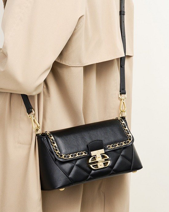 Order a niche new genuine leather women's bag, heavily embroidered baguette small square bag, chain bag, luxury crossbody underarm bag. Order a niche new genuine leather women's bag, heavily embroidered baguette small square bag, chain bag, luxury crossbody underarm bag.