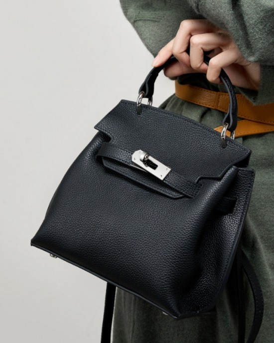 2025 spring/summer new high-end, niche-design underarm shoulder bag, large-capacity soft cowhide tote bag.